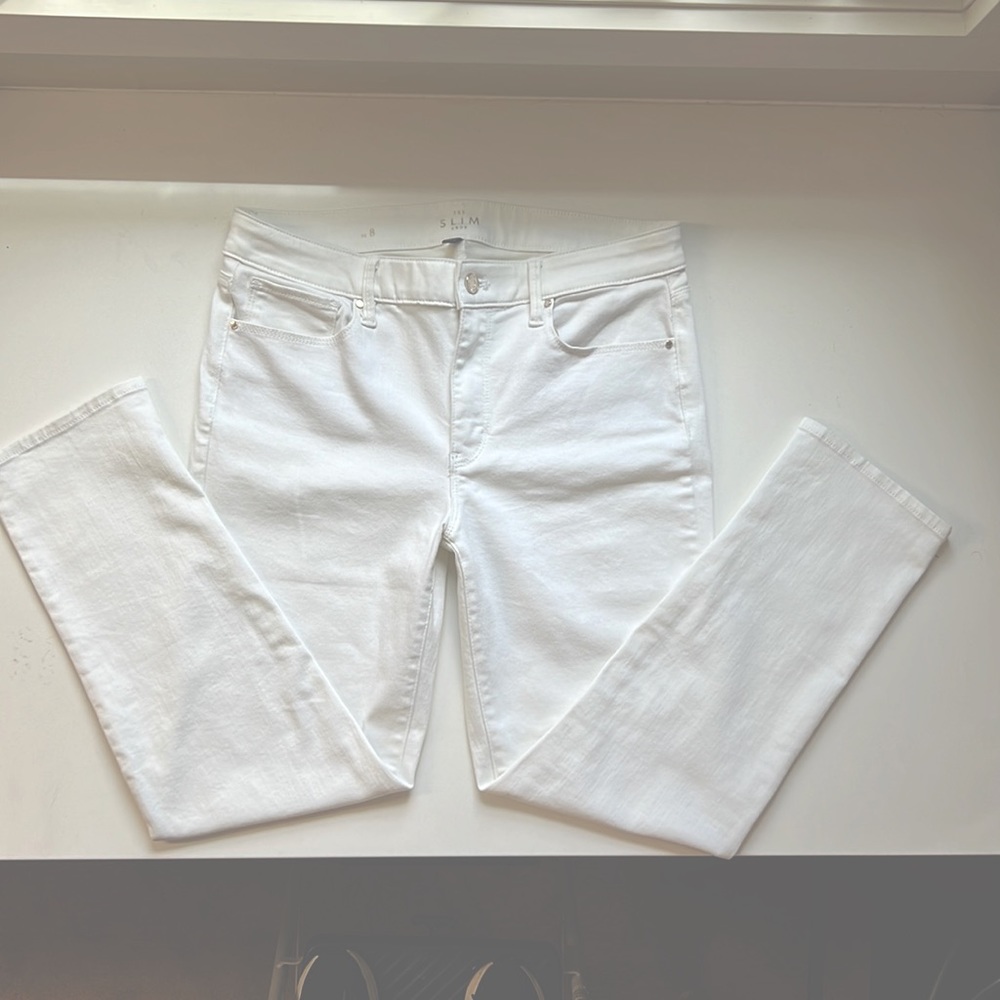 WHITE HOUSE BLACK MARKET WHITE SLIM CROP JEANS SIZE 8